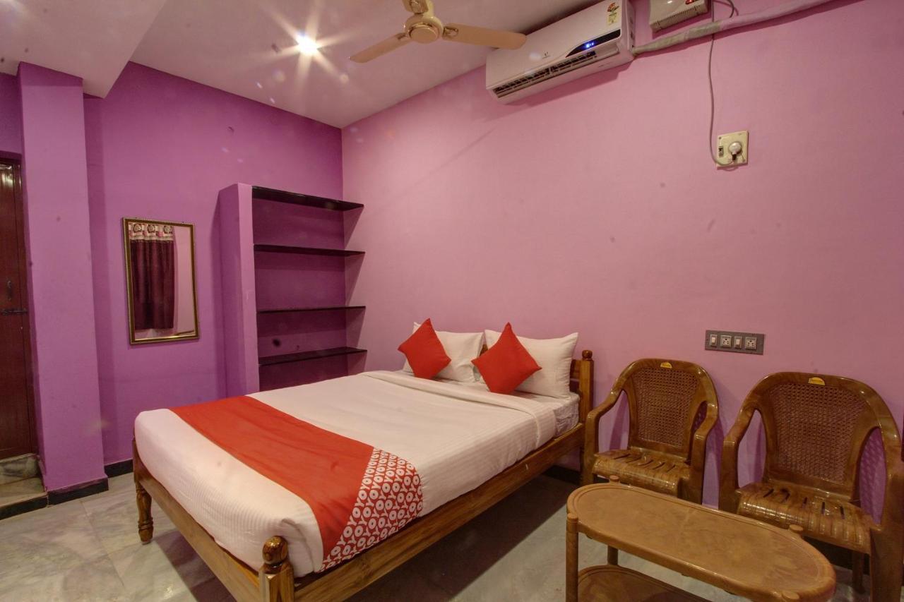 Hotel Oyo 38664 Rt Residency Golden Rock Esterno foto