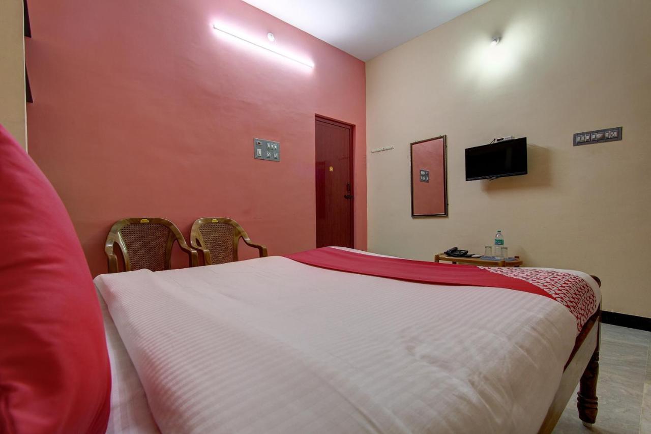 Hotel Oyo 38664 Rt Residency Golden Rock Esterno foto