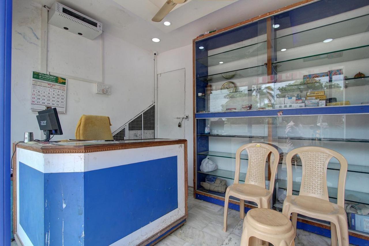 Hotel Oyo 38664 Rt Residency Golden Rock Esterno foto