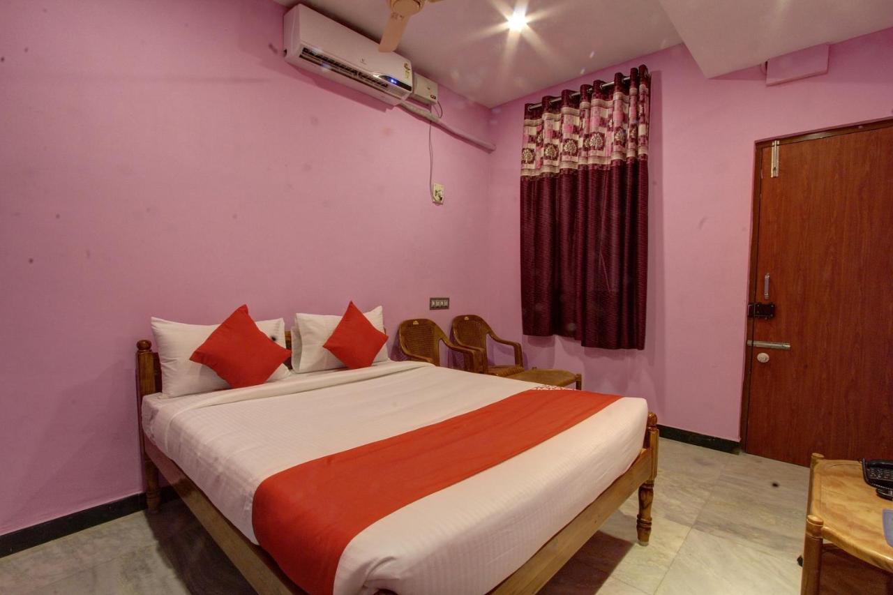 Hotel Oyo 38664 Rt Residency Golden Rock Esterno foto